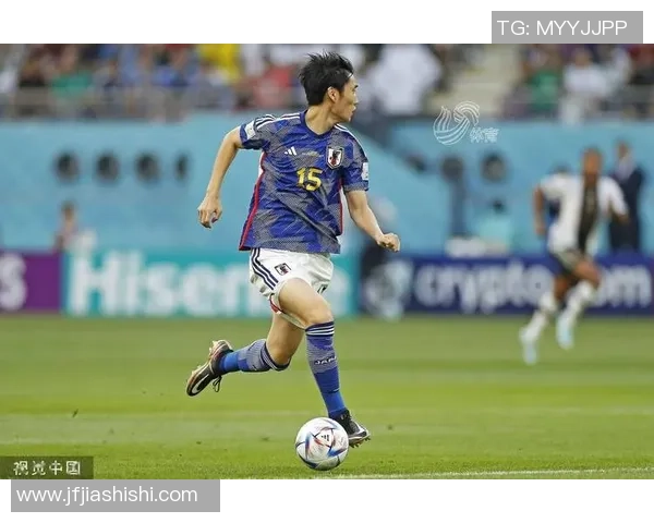 日本足球明星的魅力瞬间与赛场风采全记录