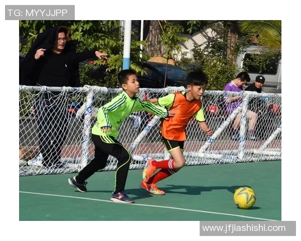 街头足球明星的精彩瞬间与互动玩法全解析 街头足球明星的精彩瞬间与互动玩法全解析