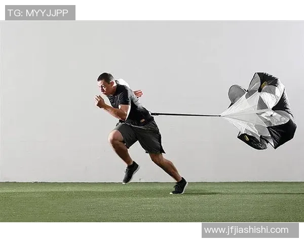 足球明星的器械训练秘籍视频分享助你提升球技与体能 足球明星的器械训练秘籍视频分享助你提升球技与体能