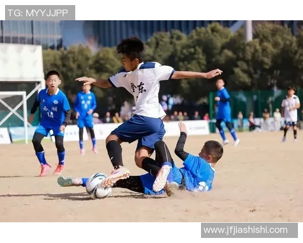 足球专题:聚焦杭州足球队的配合 足球专题:聚焦杭州足球队的配合